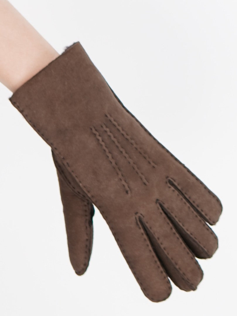 Sheepskin gloves dark brown worn